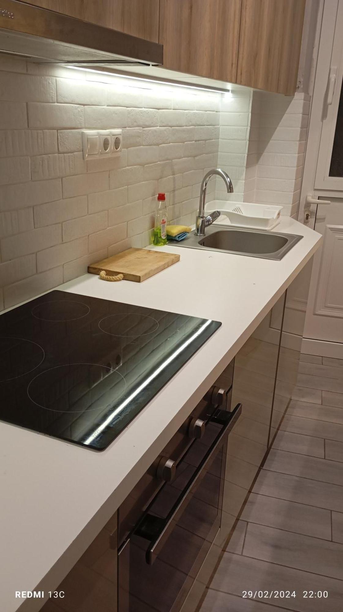 Μοντέρνο Διαμέρισμα - Stylish Appartment Loutraki Eksteriør billede